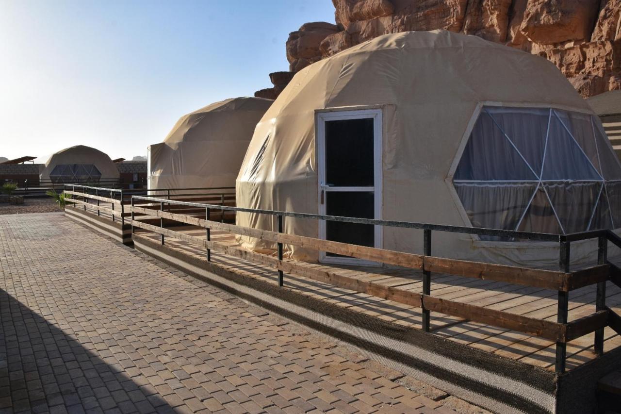 Al Sultana Luxury Camp Villa Wadi Rum Exterior foto