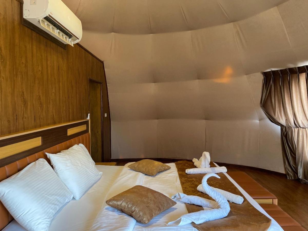 Al Sultana Luxury Camp Villa Wadi Rum Exterior foto