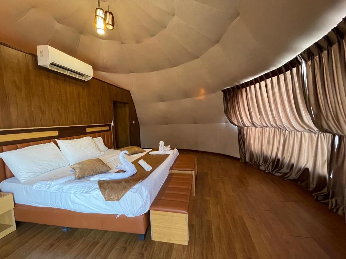 Al Sultana Luxury Camp Villa Wadi Rum Exterior foto