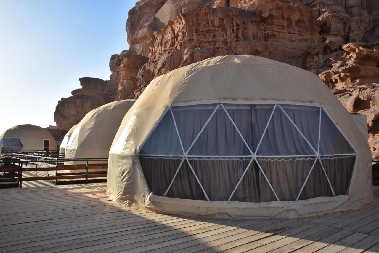 Al Sultana Luxury Camp Villa Wadi Rum Exterior foto