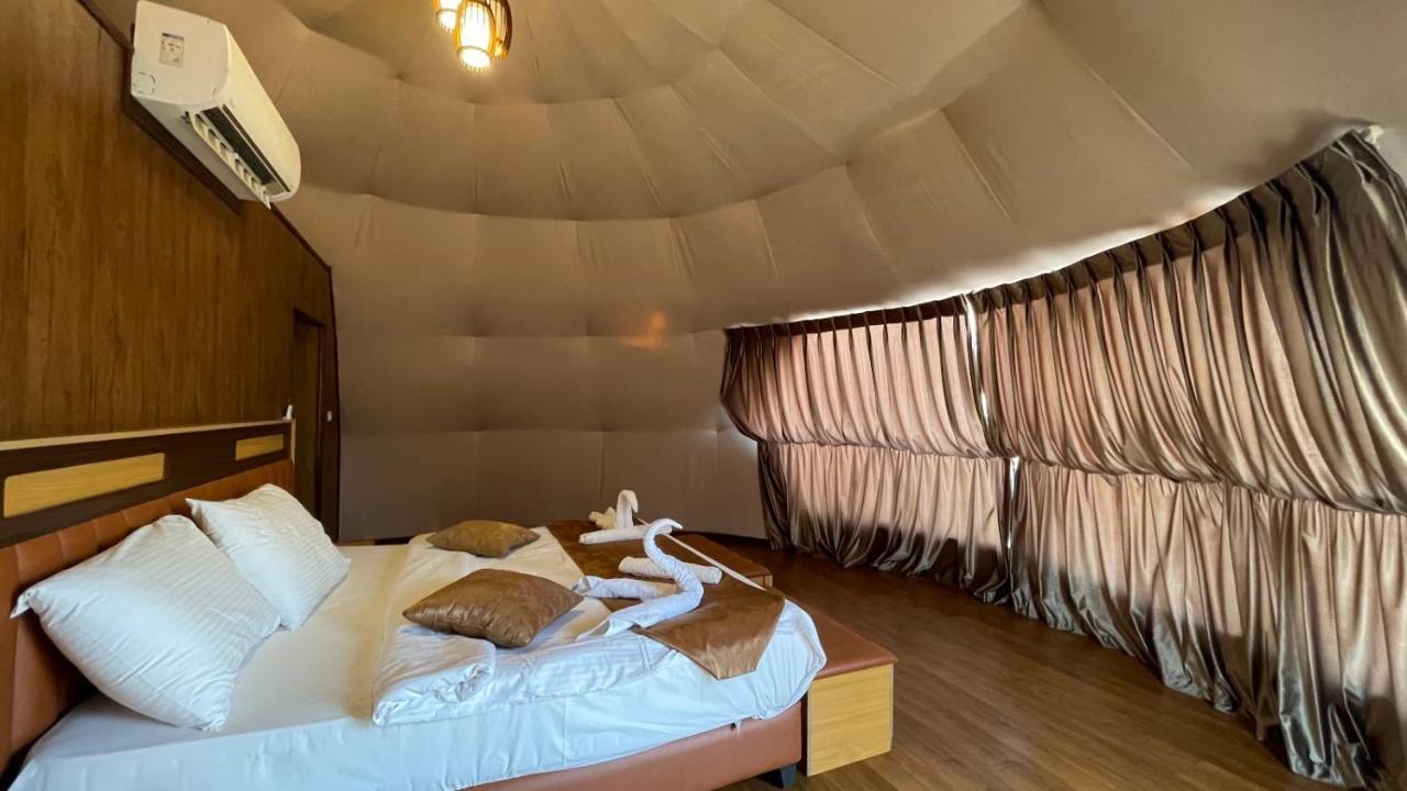 Al Sultana Luxury Camp Villa Wadi Rum Exterior foto
