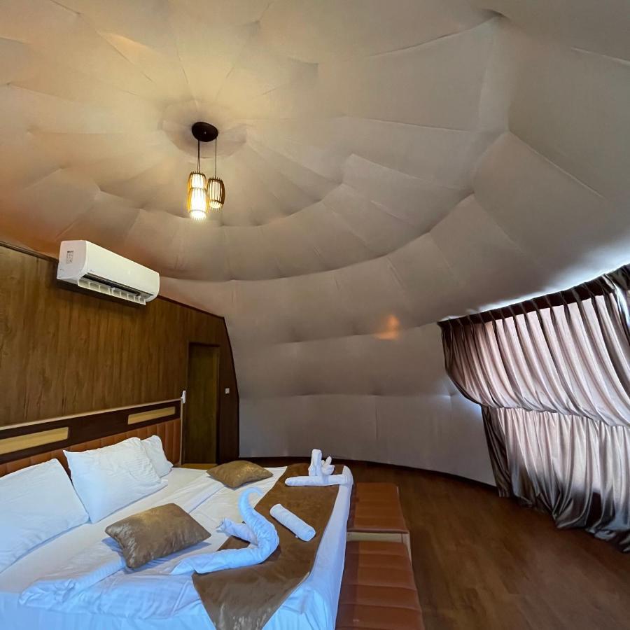 Al Sultana Luxury Camp Villa Wadi Rum Exterior foto