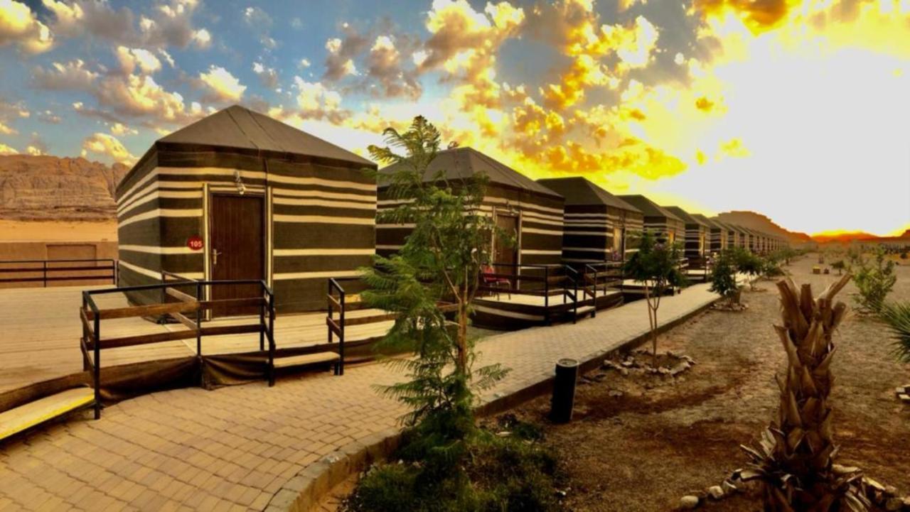 Al Sultana Luxury Camp Villa Wadi Rum Exterior foto