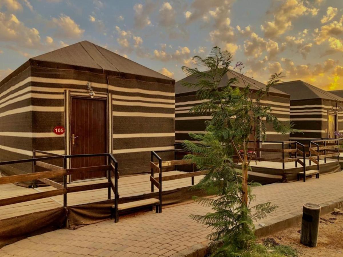 Al Sultana Luxury Camp Villa Wadi Rum Exterior foto