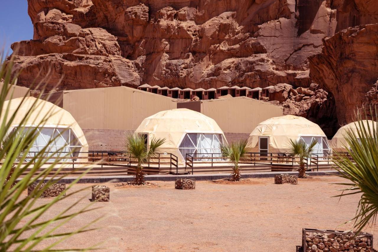 Al Sultana Luxury Camp Villa Wadi Rum Exterior foto
